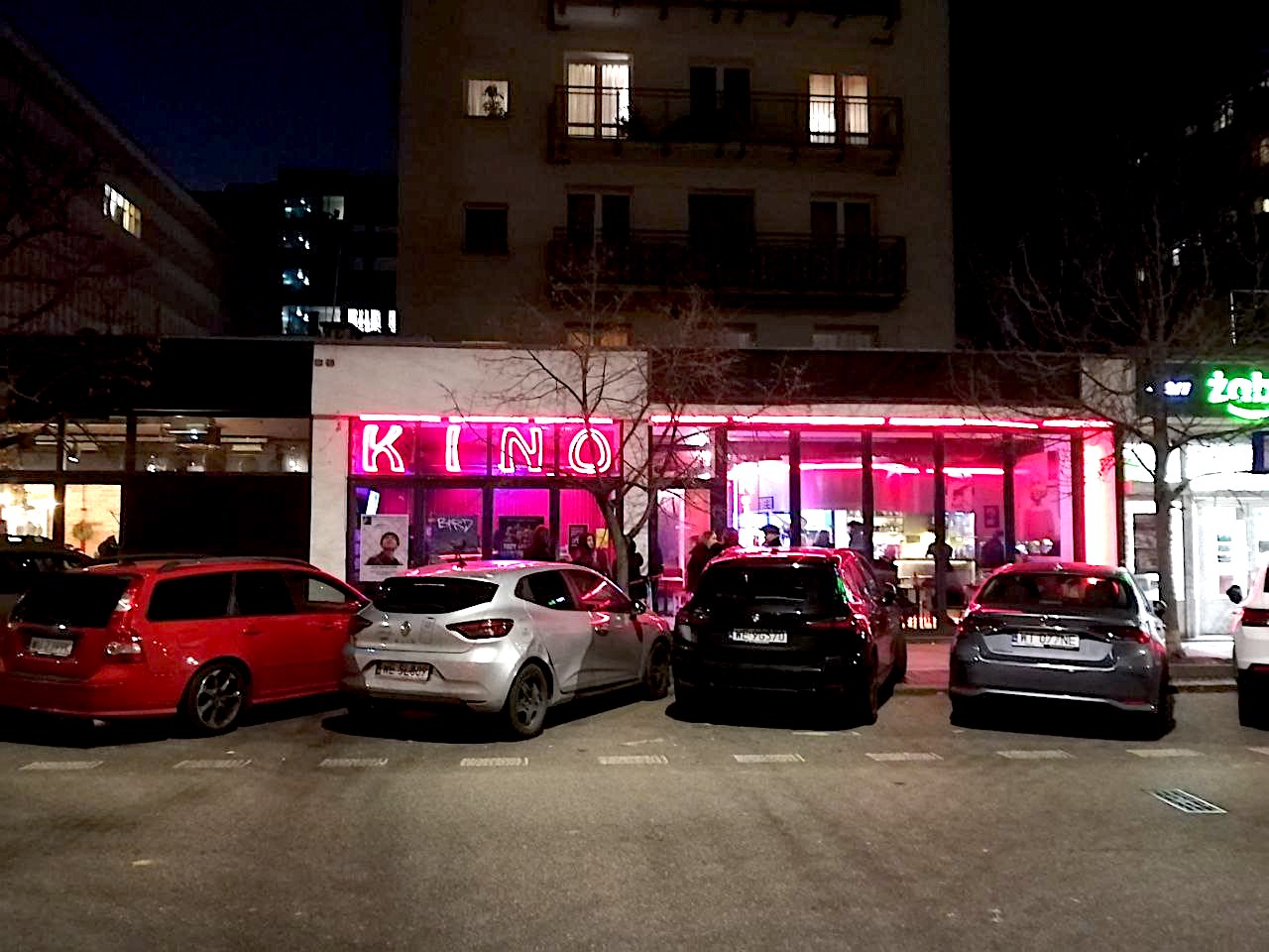 «Мы не спынімся, нават калі памром»: як у Варшаве адзначылі Дзень беларускага кіно. З жахамі і эротыкай