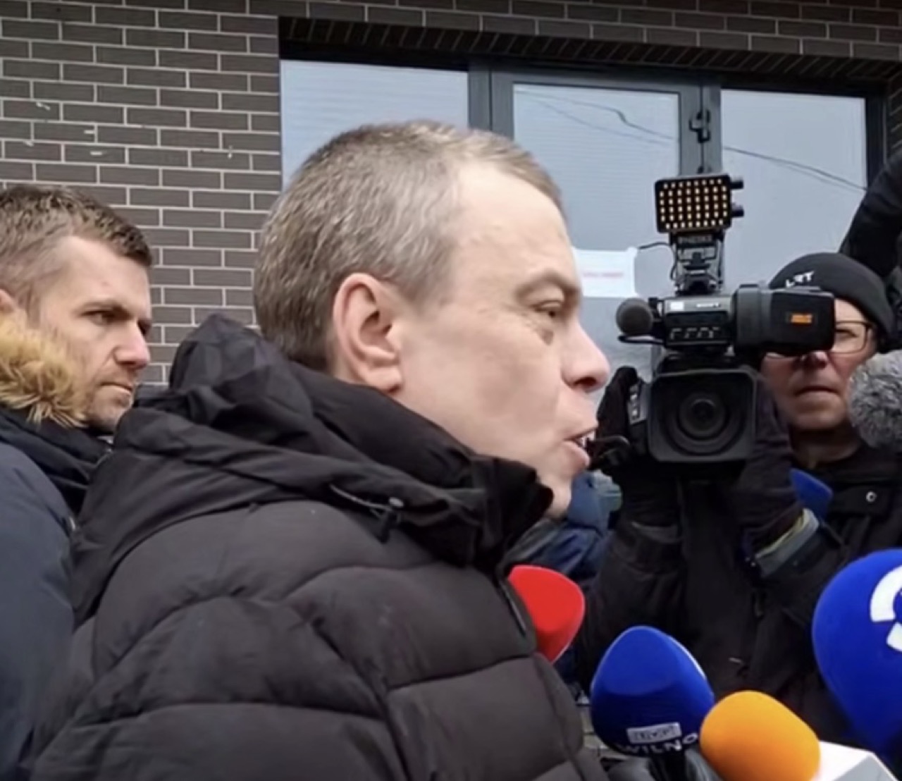 Освобожденные политзаключенные прибыли в Вильнюс