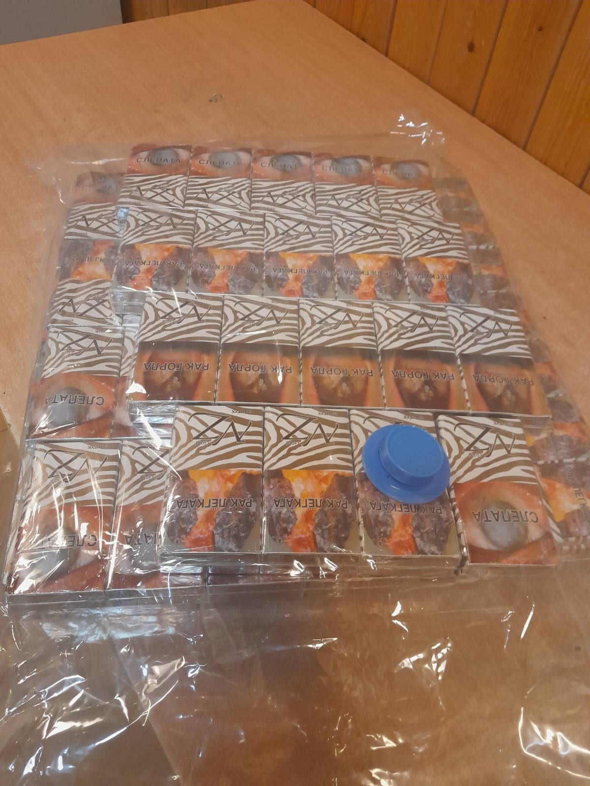 Очередной сигаретный плот "пришвартовался" у литовского берега