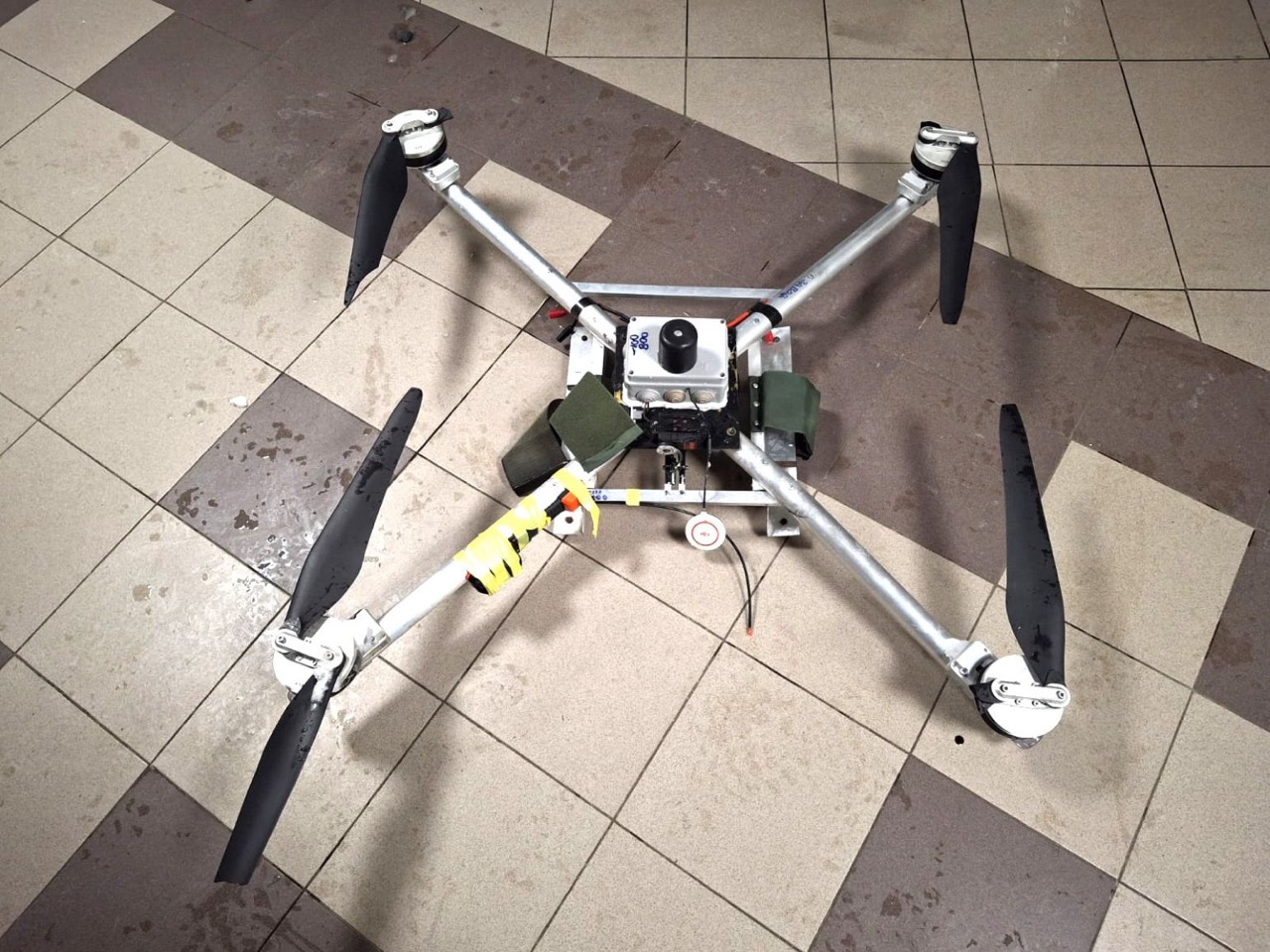 Дрон с сигаретами перехватили в Литве