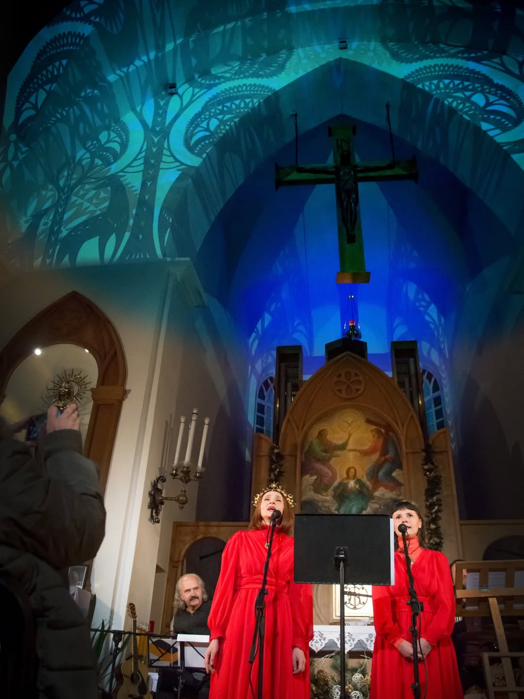 Музычны гурт ASTROŪNA прэзентаваў у мінскім касцёле свой новы альбом Smuha - фотафакт