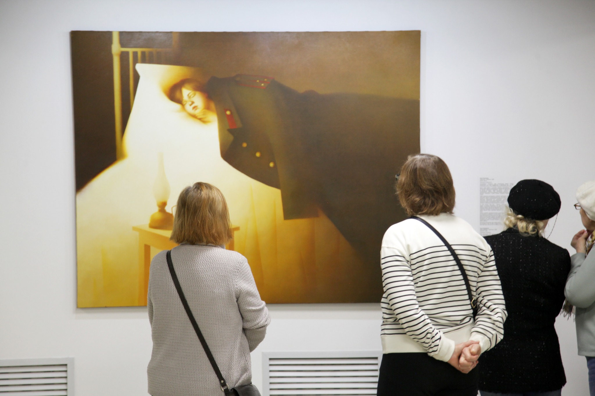 Памяць, прапаганда і штучны інтэлект. Вынікі года ў візуальным мастацтве