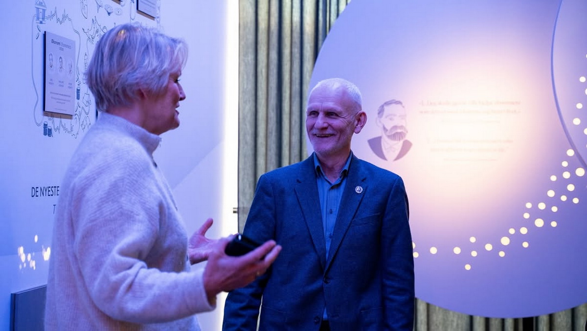 Алесь Беляцкий посетил Нобелевский центр мира