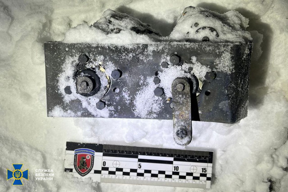 СБУ показала обломки ракеты, которой Россия атаковала Львовскую область