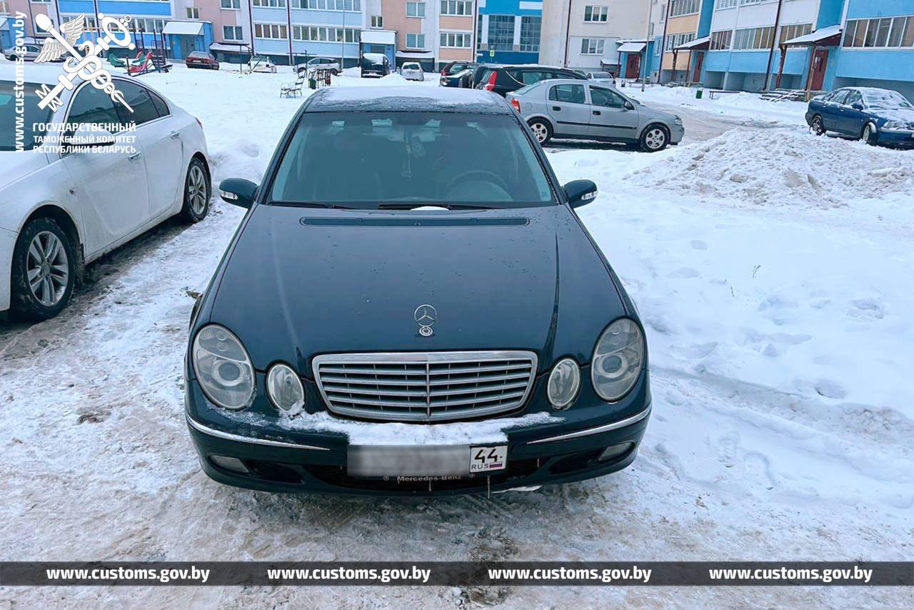 Таможня завела дело на беларуса за организацию схемы ввоза автомобилей
