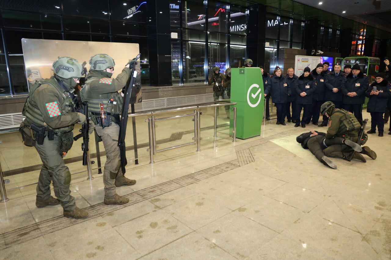 В минском метро прошли учения с силовиками