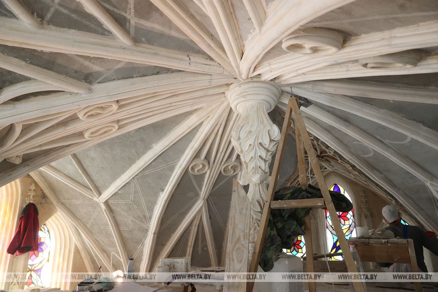 У вёсцы Закозель урачыста адкрылі адрэстаўраваную капліцу-пахавальню роду Ажэшкаў