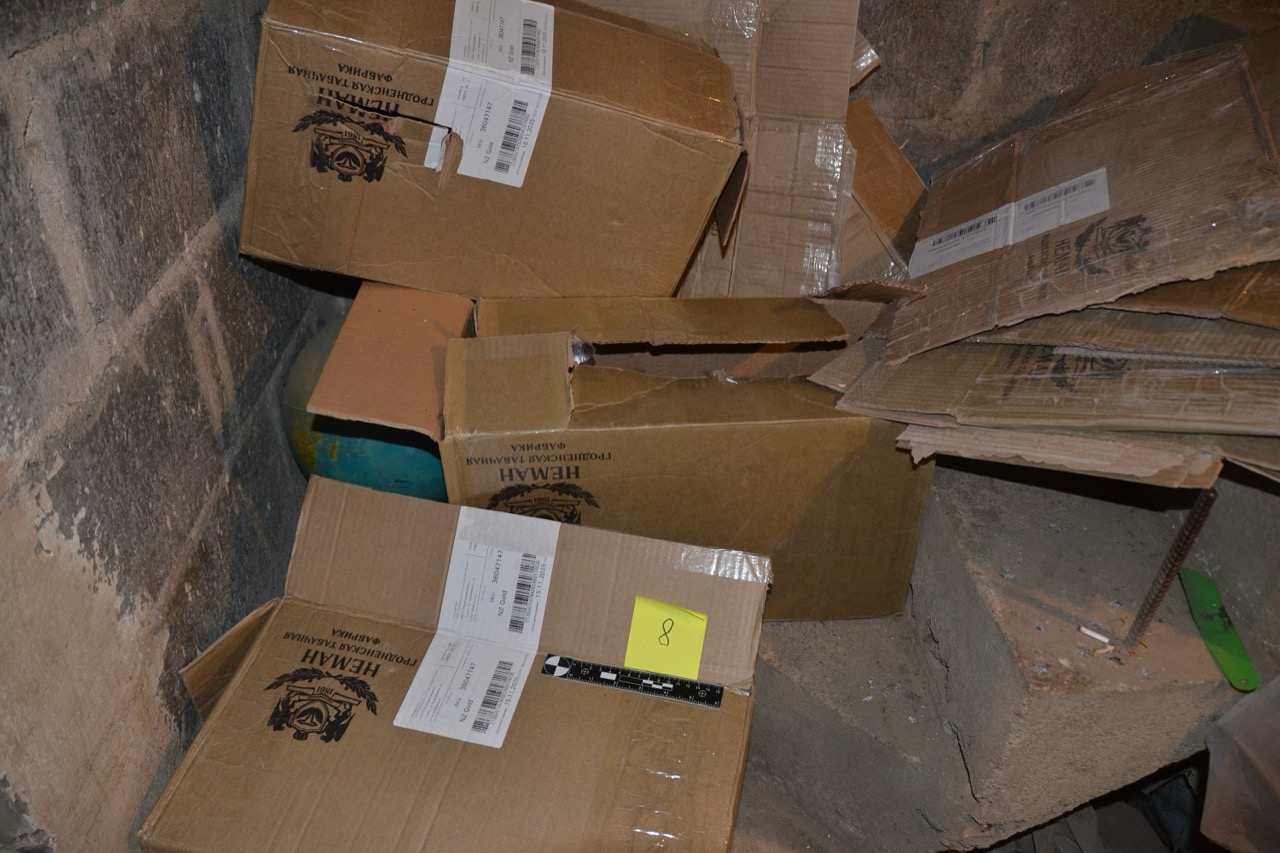 Три человека, связанных с контрабандой сигарет метеозондами, задержаны в Польше