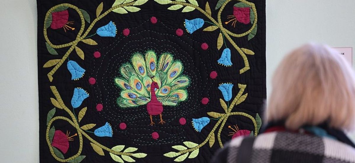 У віцебскай ратушы працуе выстава маляванкі - фотафакт