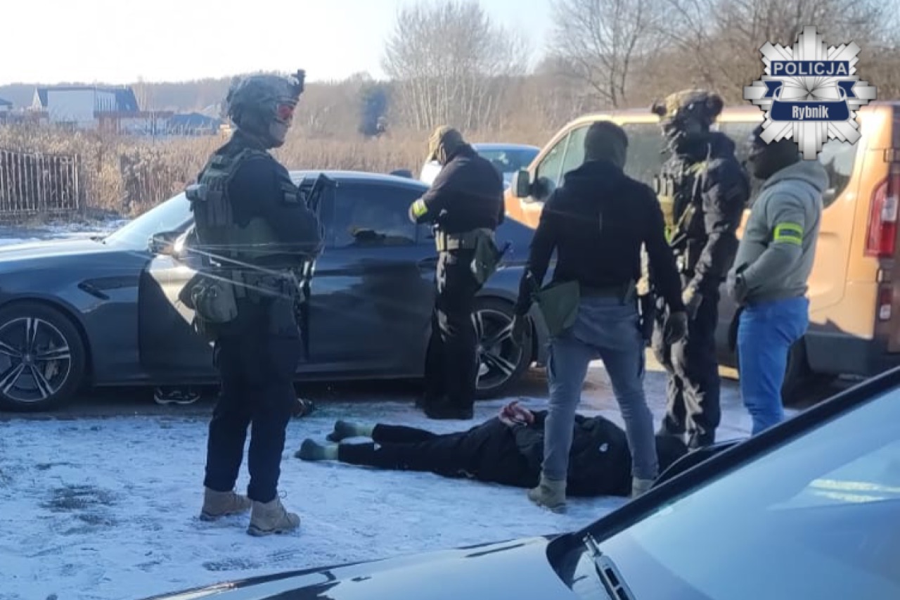 Двух беларусов будут судить в Польше за торговлю наркотиками