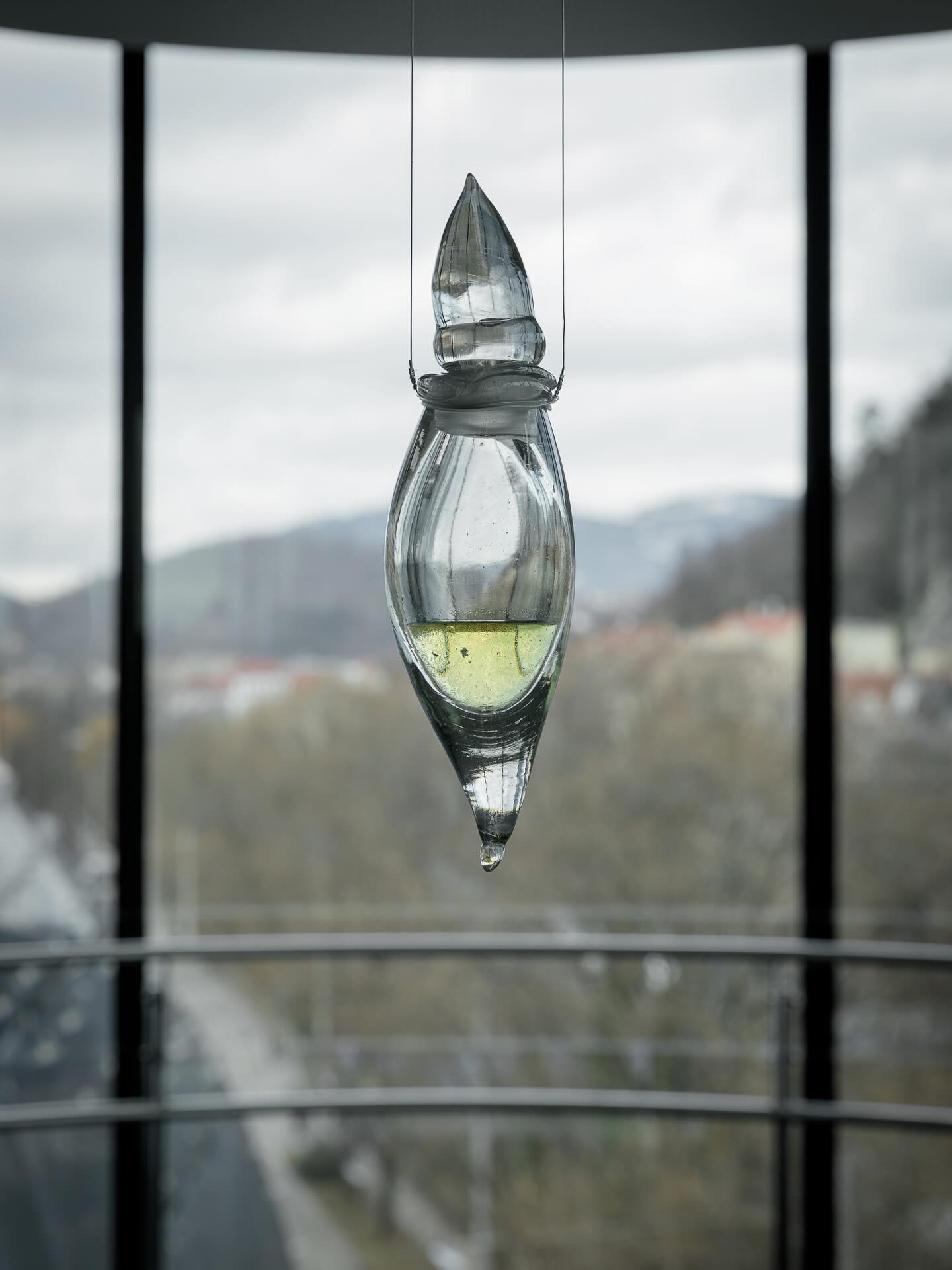 «Родная зямля заўсёды цябе закалыхае і прыме»: мастачка Цемра - пра формы памяці