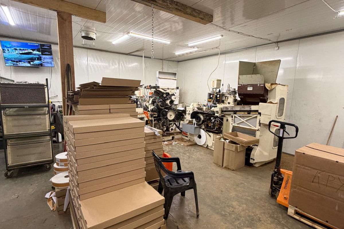 Дзесяць грамадзян Беларусі затрыманы на нелегальнай цыгарэтнай фабрыцы ў Польшчы