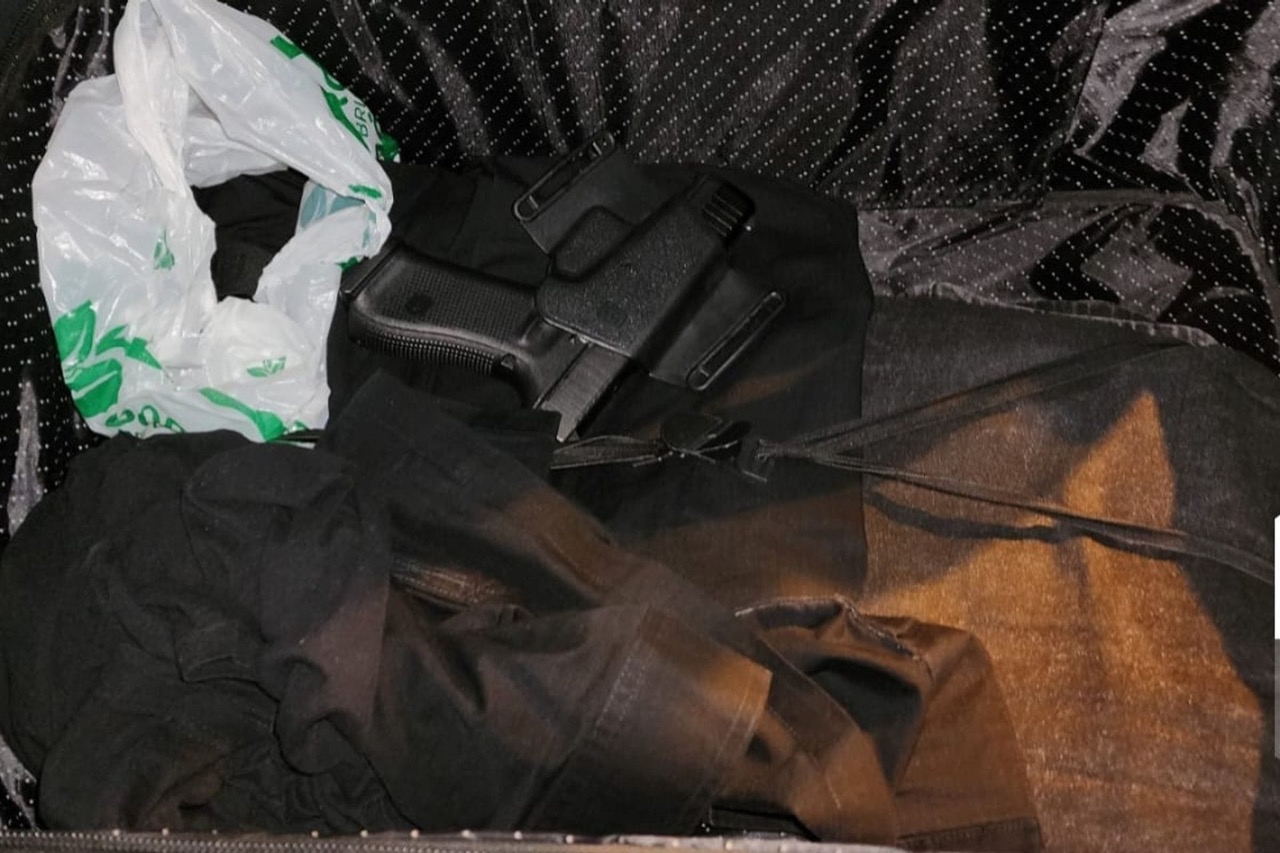 В машине почетного консульства Беларуси на черногорской границе нашли оружие