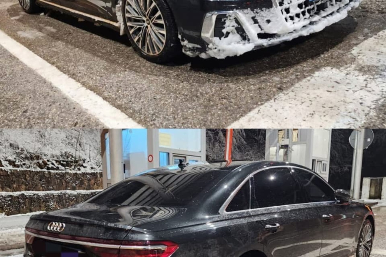 В машине почетного консульства Беларуси на черногорской границе нашли оружие