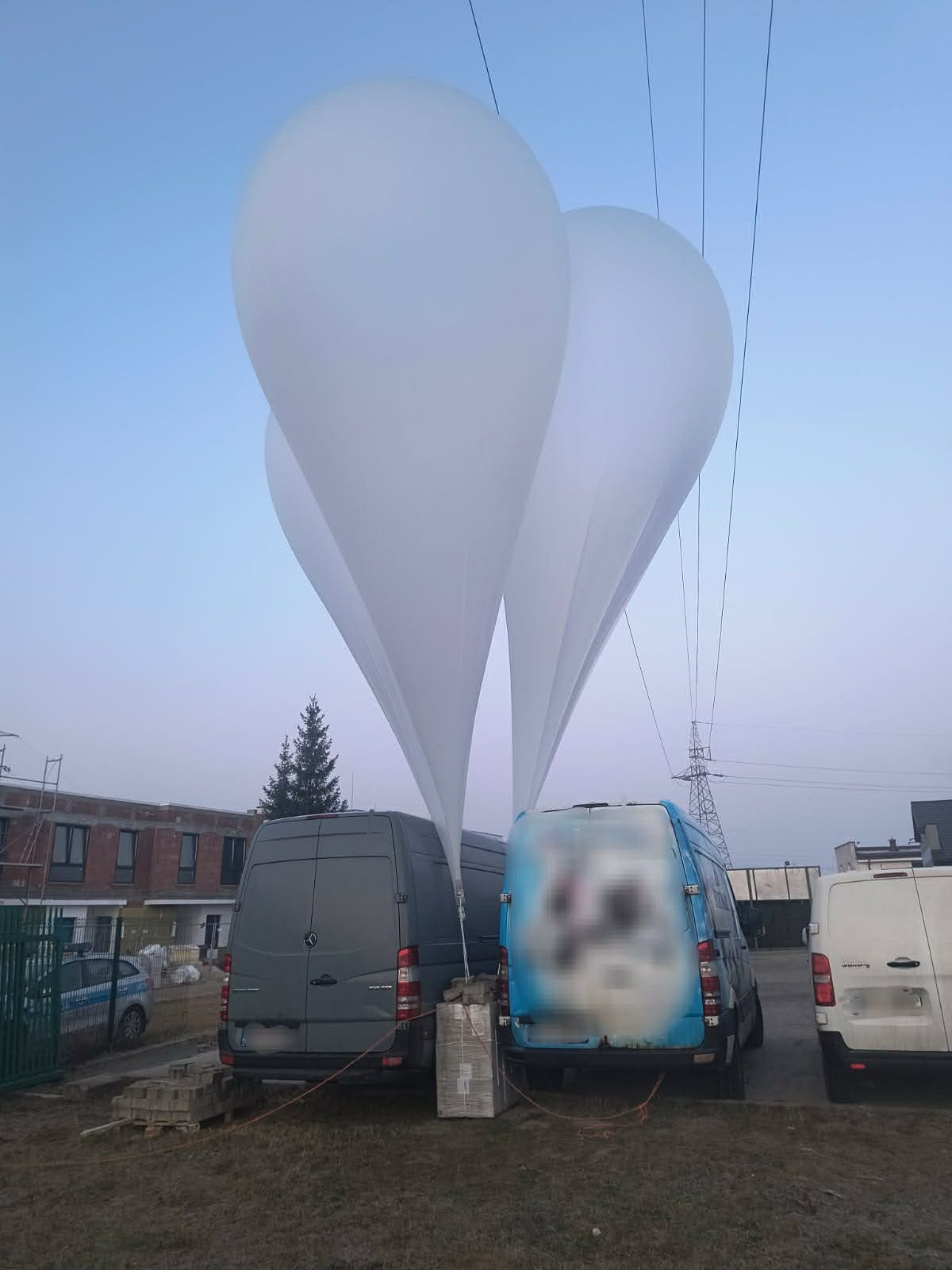 Метеозонд контрабандистов приземлился в Белостоке