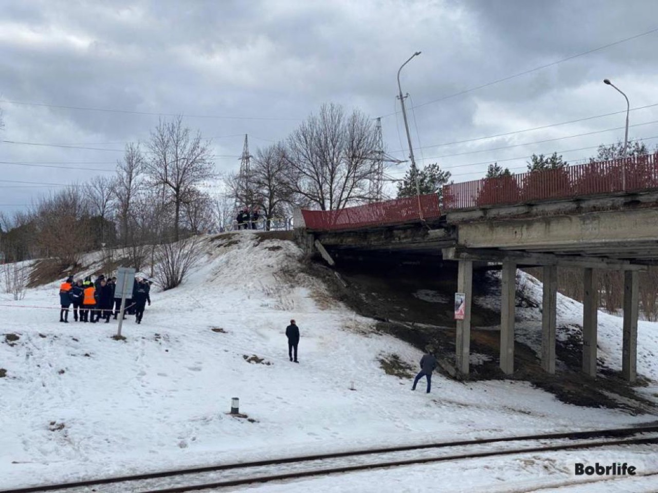 Мост в Бобруйске оказался под угрозой обрушения