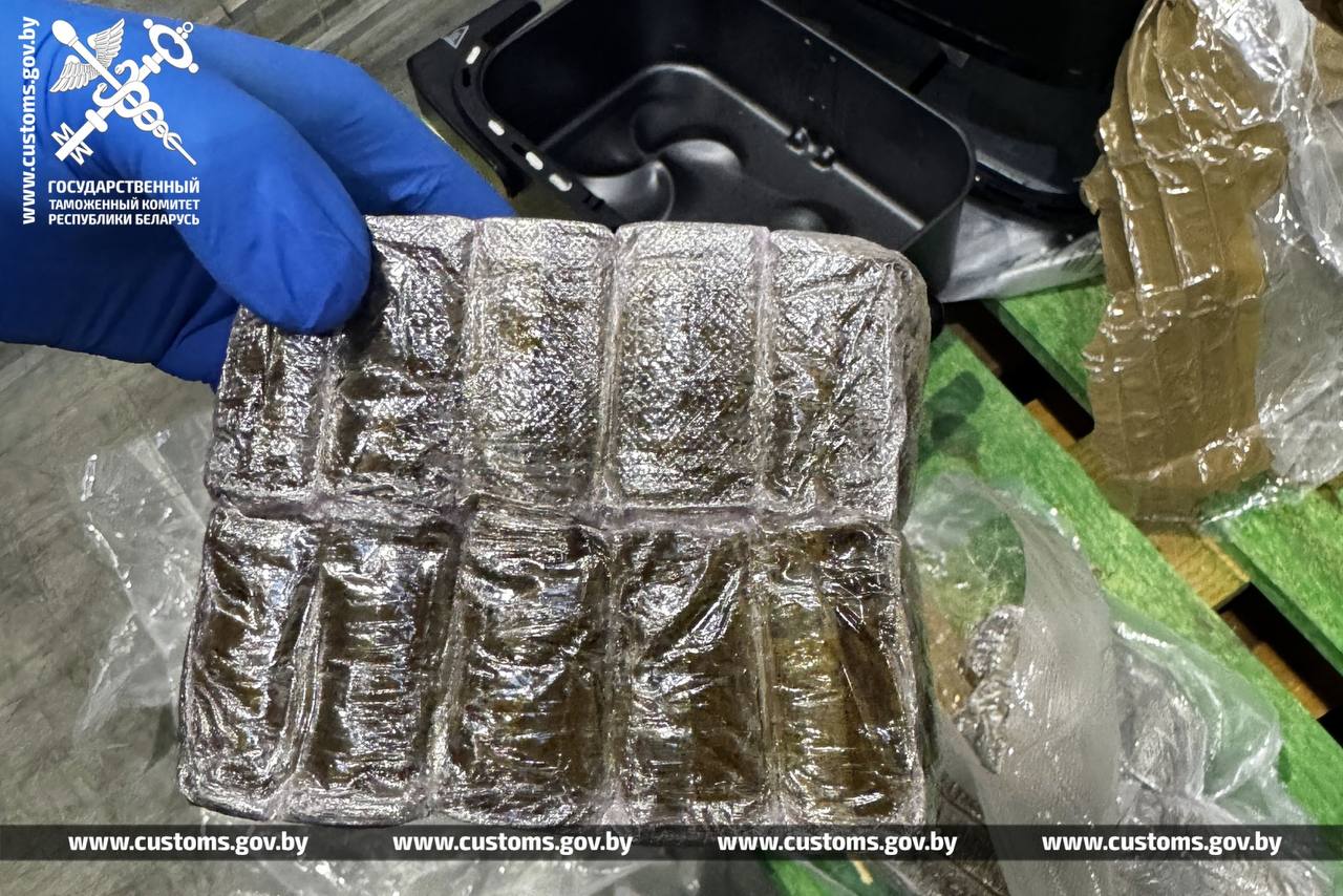 Крупную партию гашиша задержали в Беларуси