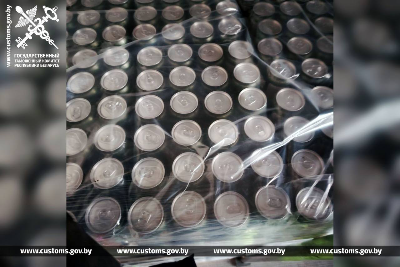 Перевозчики хотели сэкономить на парфюмерии и чешском пиве, но планы сорвала беларусская таможня