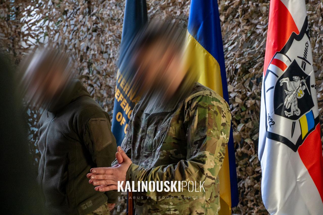Бойцы полка Калиновского получили награды в Украине