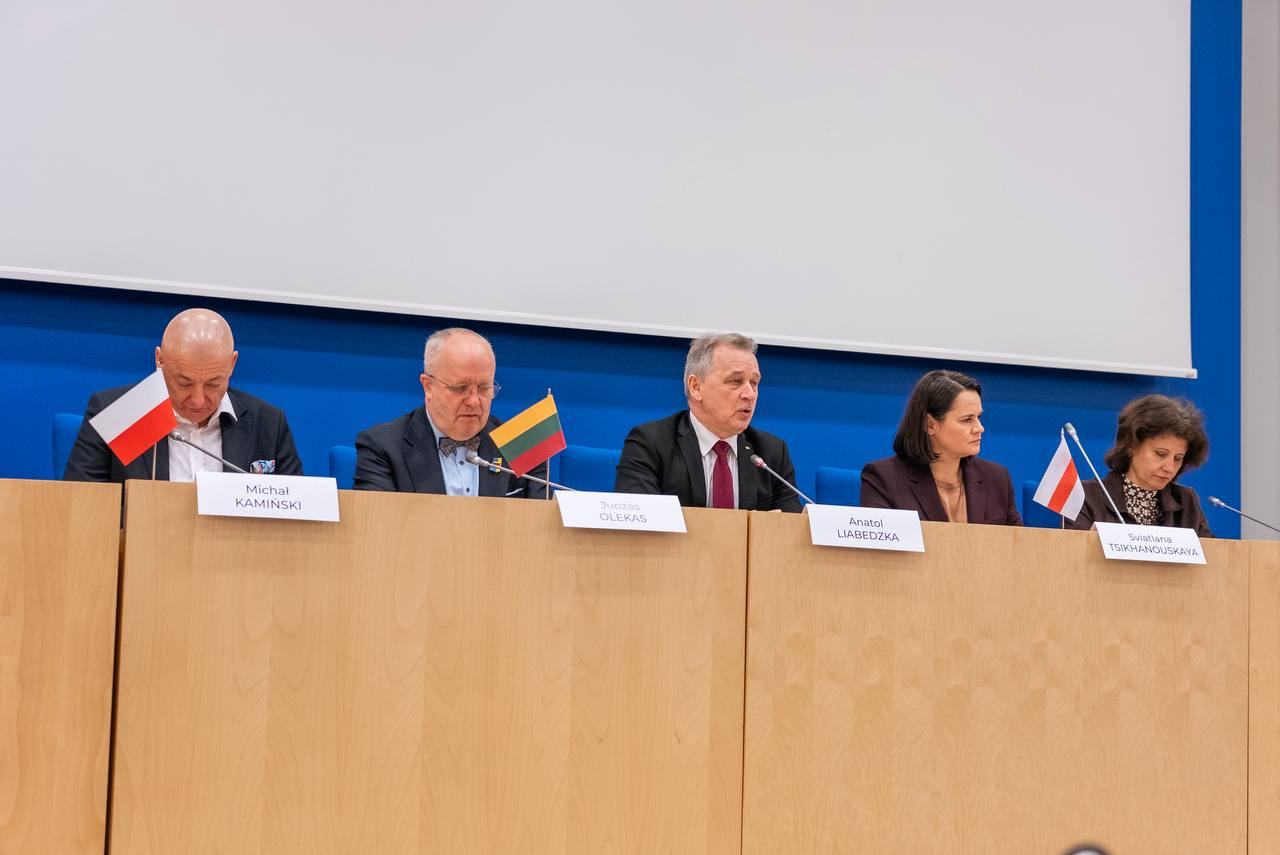 Тихановская: Лукашенко не раз обманывал Литву, Польшу и Евросоюз и сделает это снова