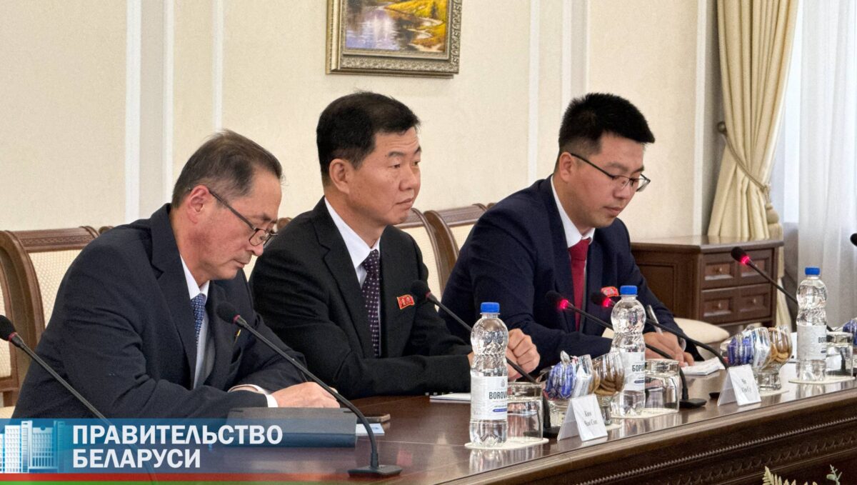 Шулейко познакомился с послом КНДР в Беларуси