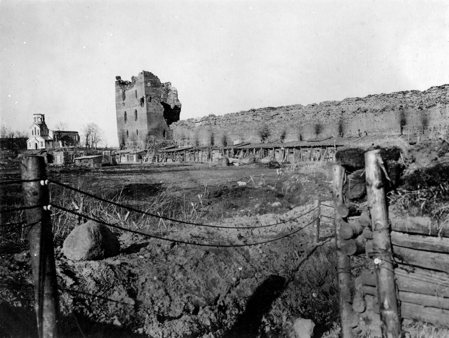 Кніга «Руіны Беларусі» ўвайшла ў спіс найлепшых польскіх кніг 2025 года