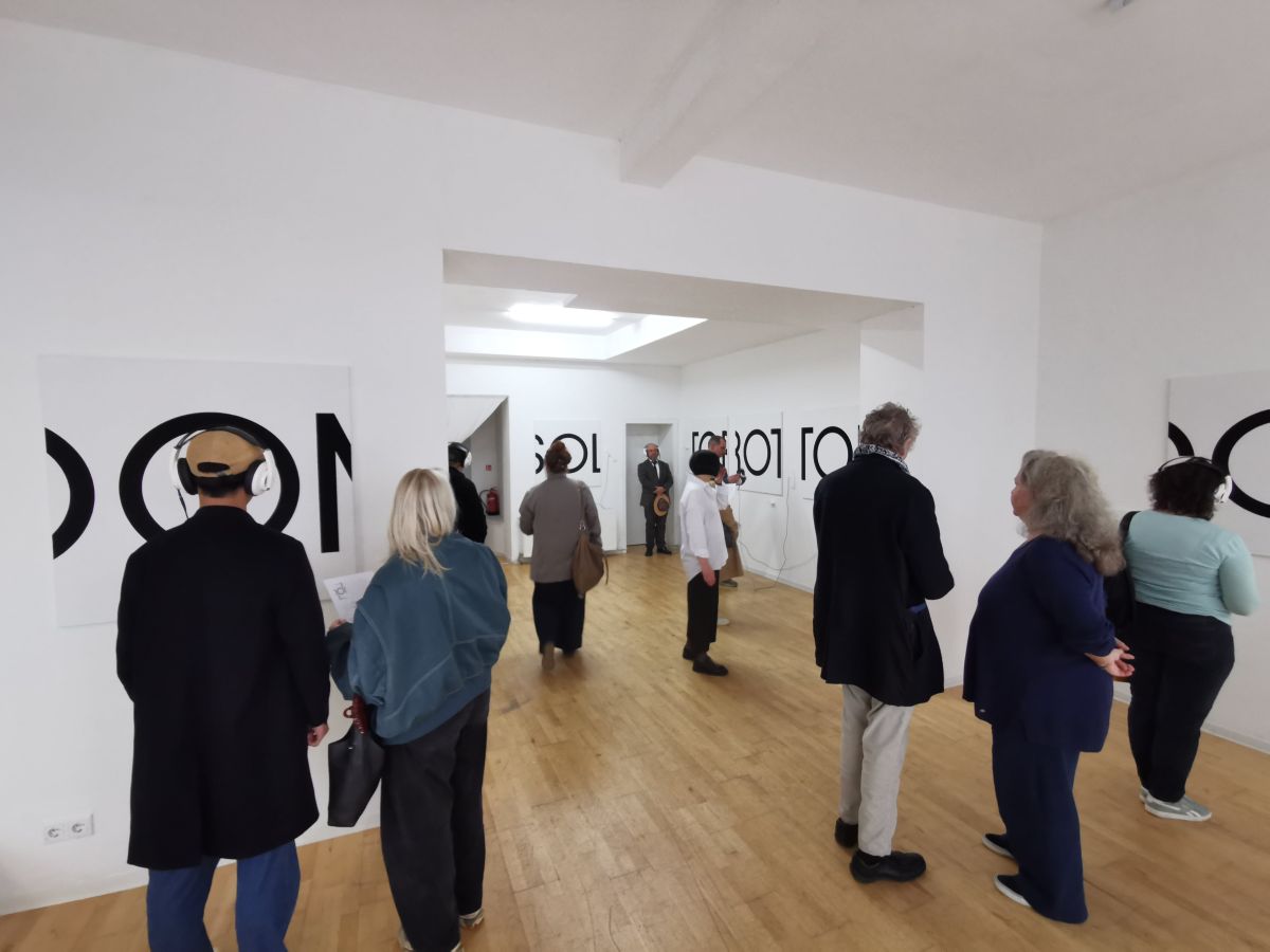 Літара, знак, гук і форма... У Дзюсельдорфе адкрылася выстава беларускіх аўтараў - мастака Андрэя Дурэйкі і кампазітаркі Аляксандры Даньшовай