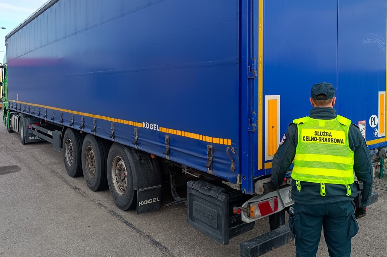 Беларуса с поддельными обертками для сигаретных фильтров задержали в Польше