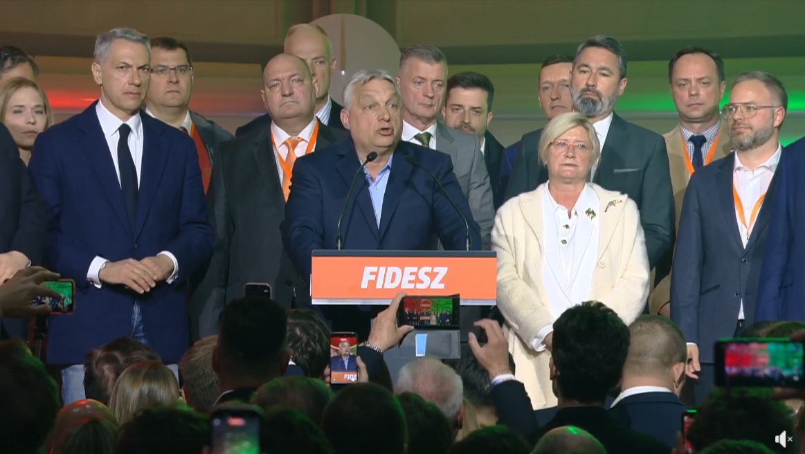 Партия Орбана потерпела поражение на парламентских выборах в Венгрии