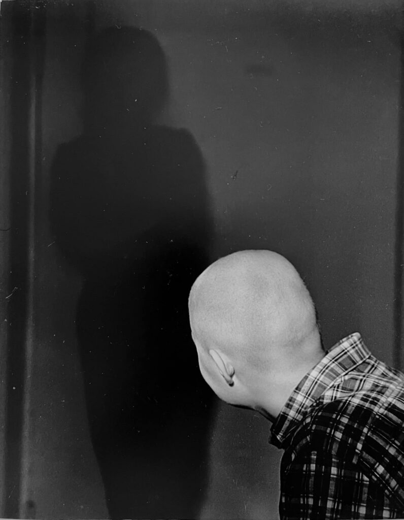 «Напэўна, гадоў сем я хадзіў па шпіталях»: узгадваем успаміны Анатоля Кляшчука пра Чарнобыль і яго фотаздымкі дзяцей, захварэўшых праз навалу