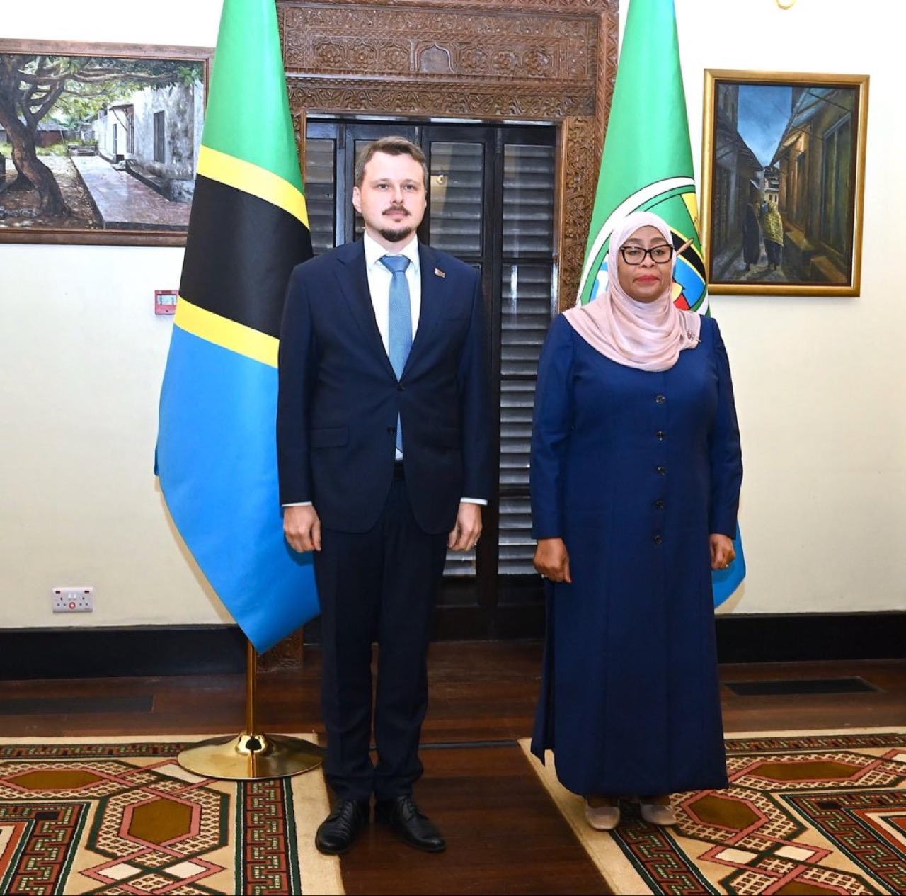 Посол Беларуси вручил верительные грамоты президенту Танзании