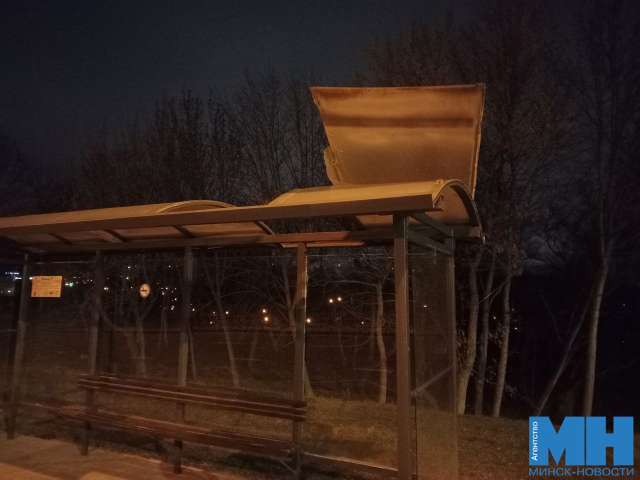 По Беларуси пронесся шквалистый ветер. Есть повреждения