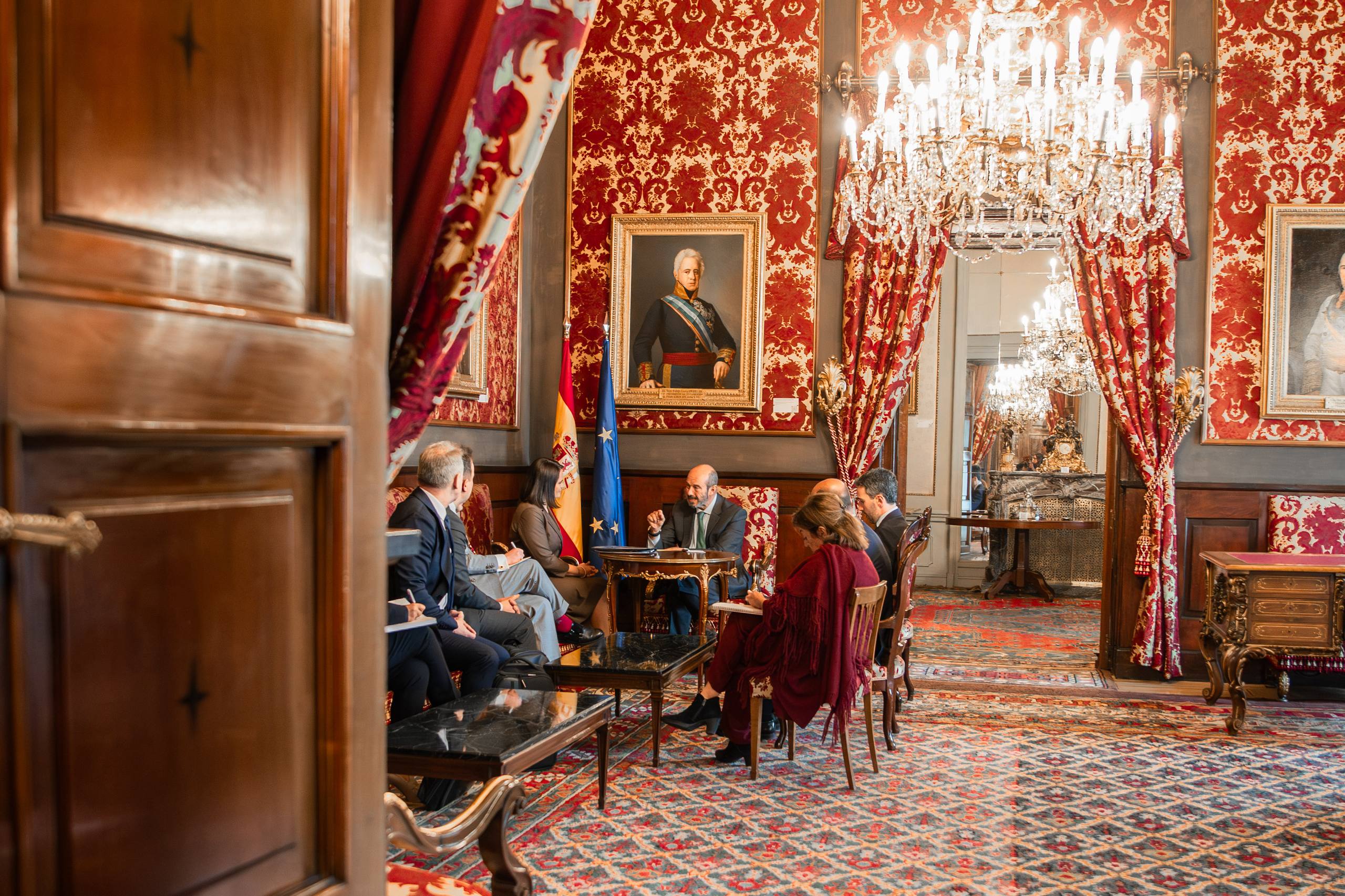 Политзаключенные, открытие офиса демсил и вопросы легализации. Тихановская провела ряд встреч в Испании