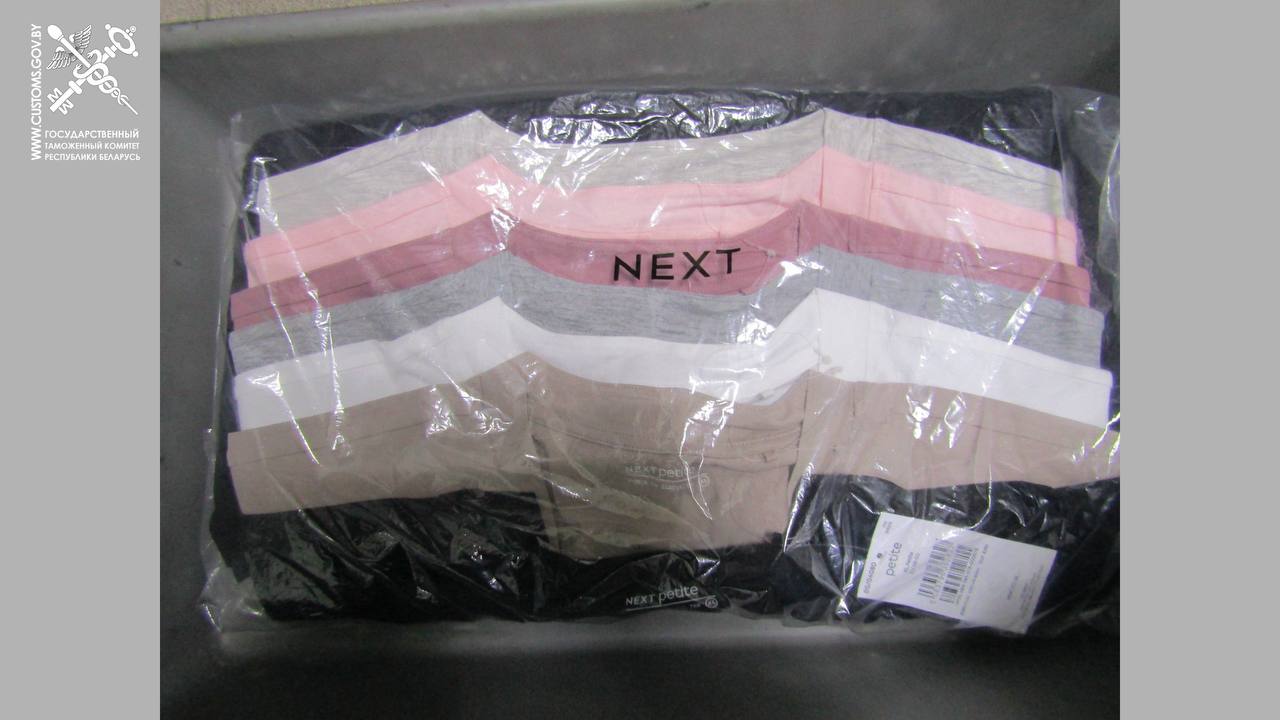 Таможенникам не понравился багаж двух пассажиров автобусов из Литвы