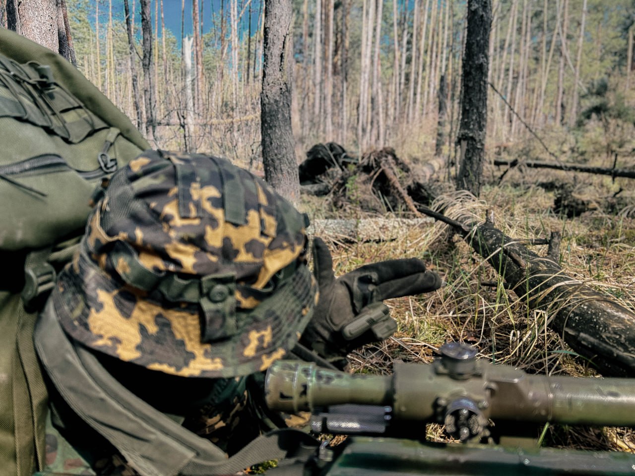 Два отряда спецназа внутренних войск отрабатывали выполнение задач в приграничье