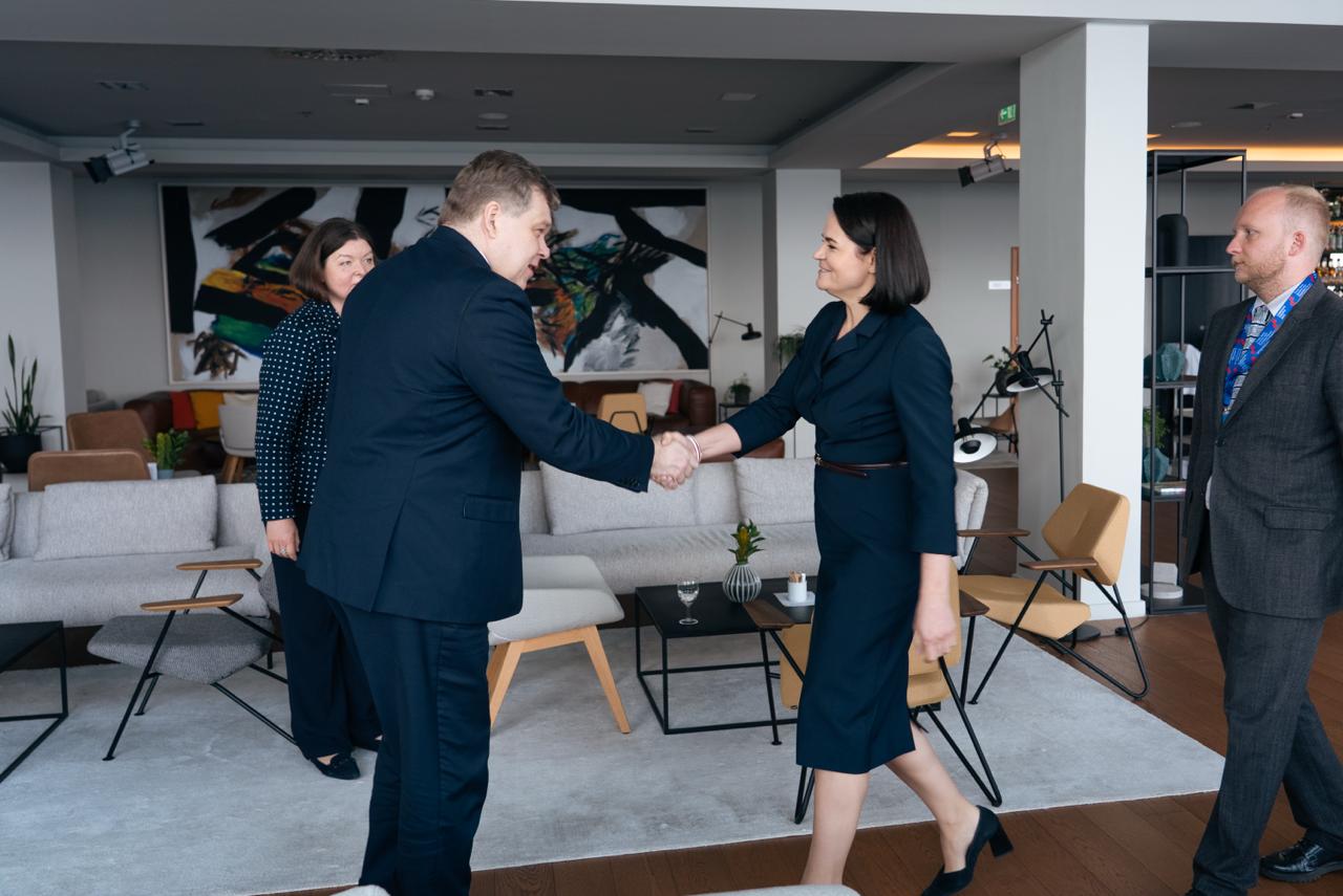 Тихановская призвала Эстонию различать беларусов и россиян