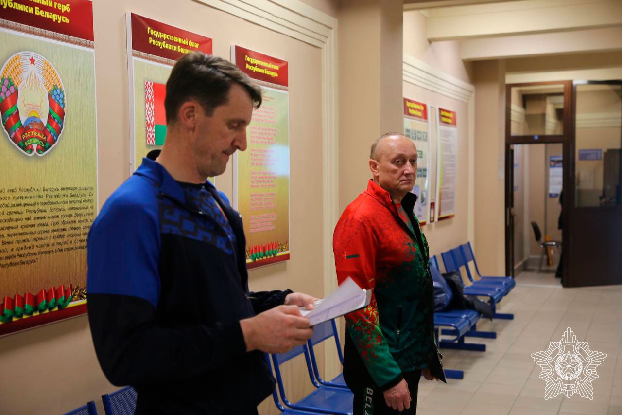 Хрэнін займаўся фізкультурай і здаваў нарматывы з намеснікамі і памочнікамі