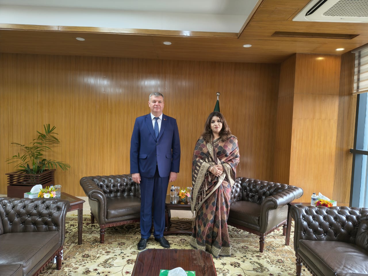 Беларусь и Бангладеш обсуждают трудовую миграцию