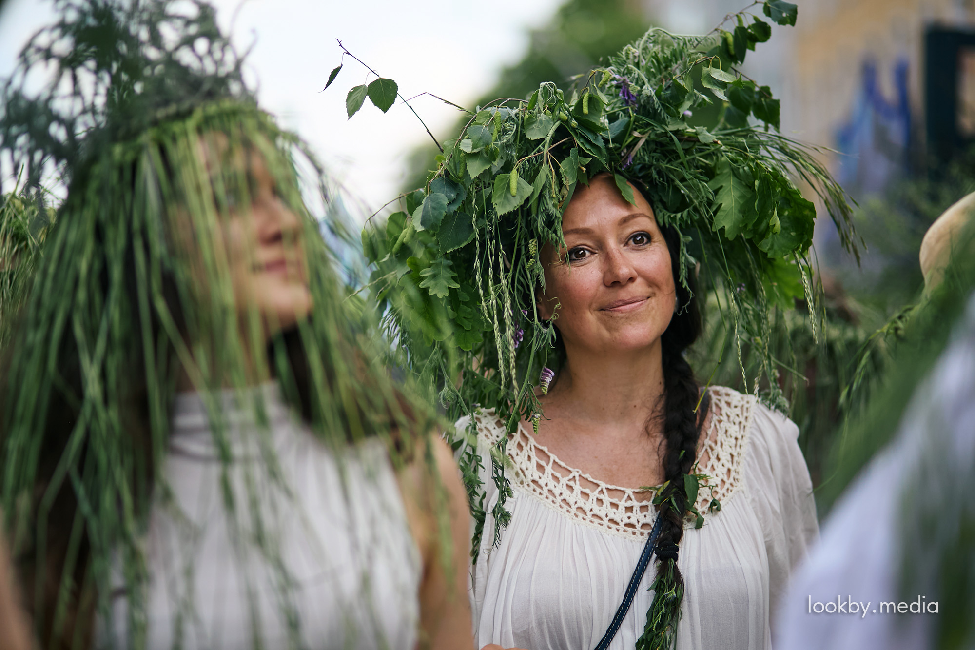 Participants of the Belarusian parade group “Belarus tanzt mit dem Drachen” took part in Berlin’s Karneval der Kulturen with costumes, wreaths and a large Цмок figure