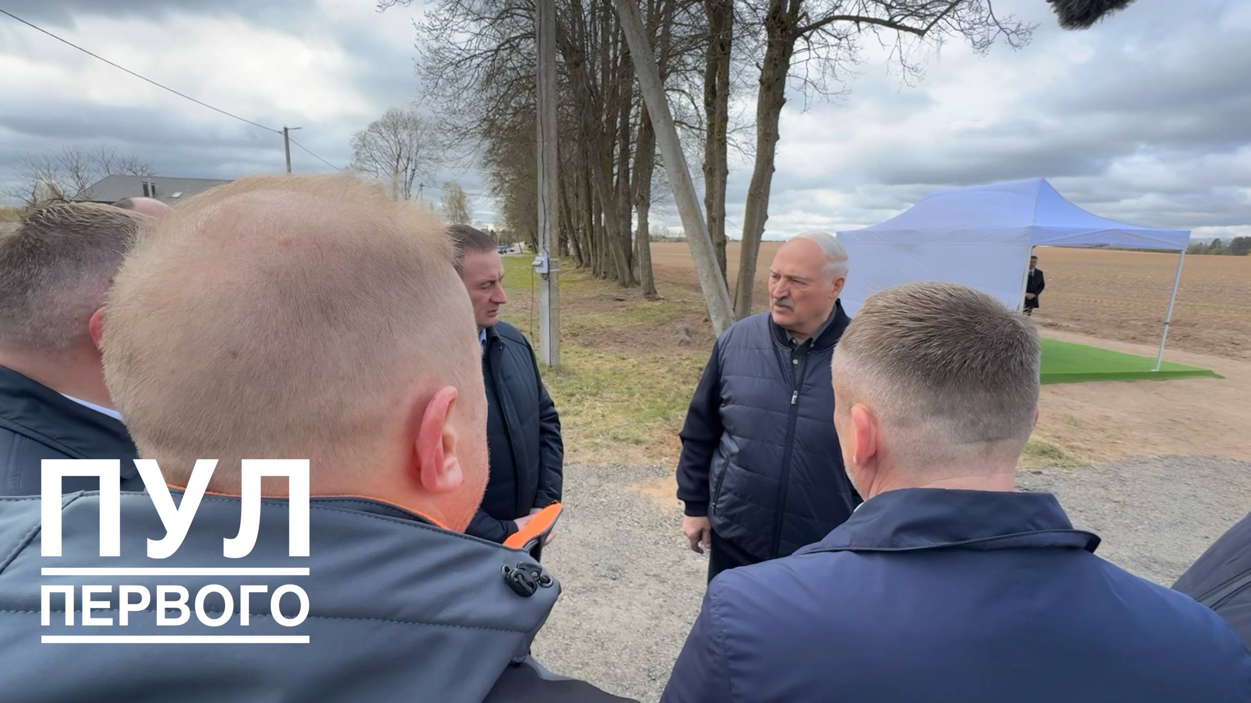 "Смотрите, не опозорьтесь с качеством". Лукашенко показали самый мощный трактор МТЗ