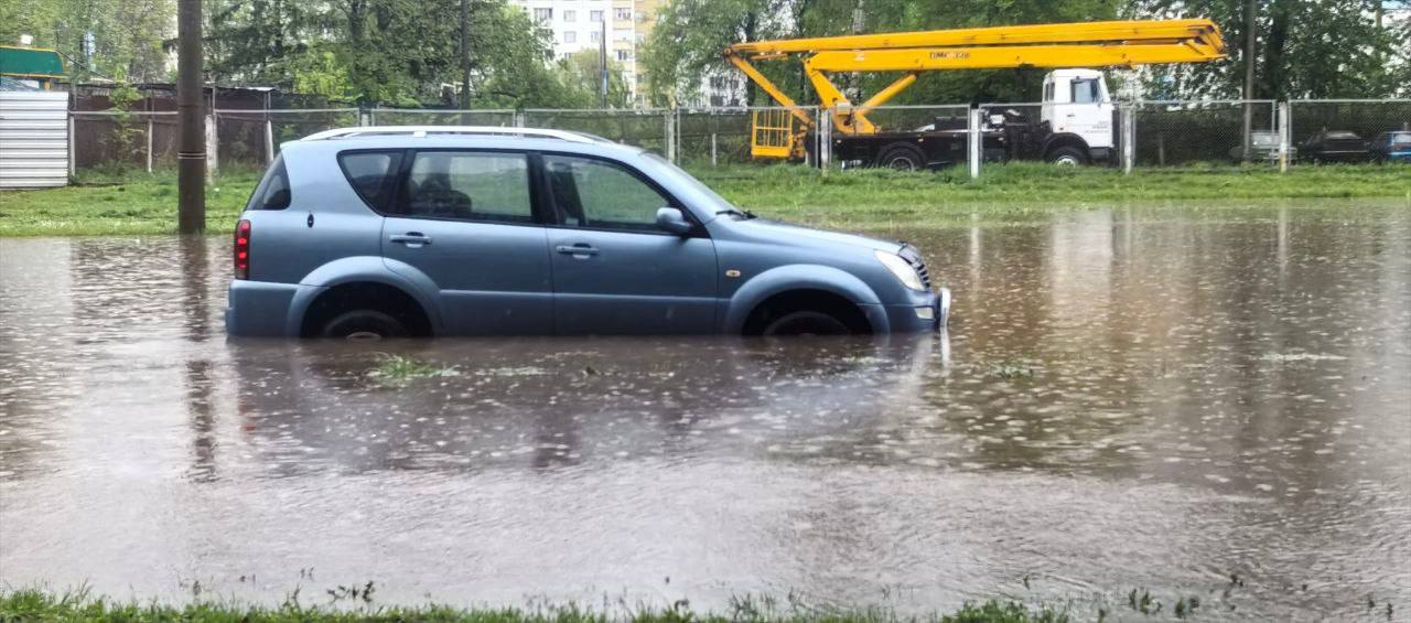 Ливень в Минске затопил 7 участков дорог