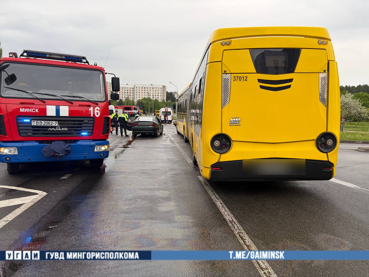 Renault врезался в электробус в Минске. Пострадали 4 человека