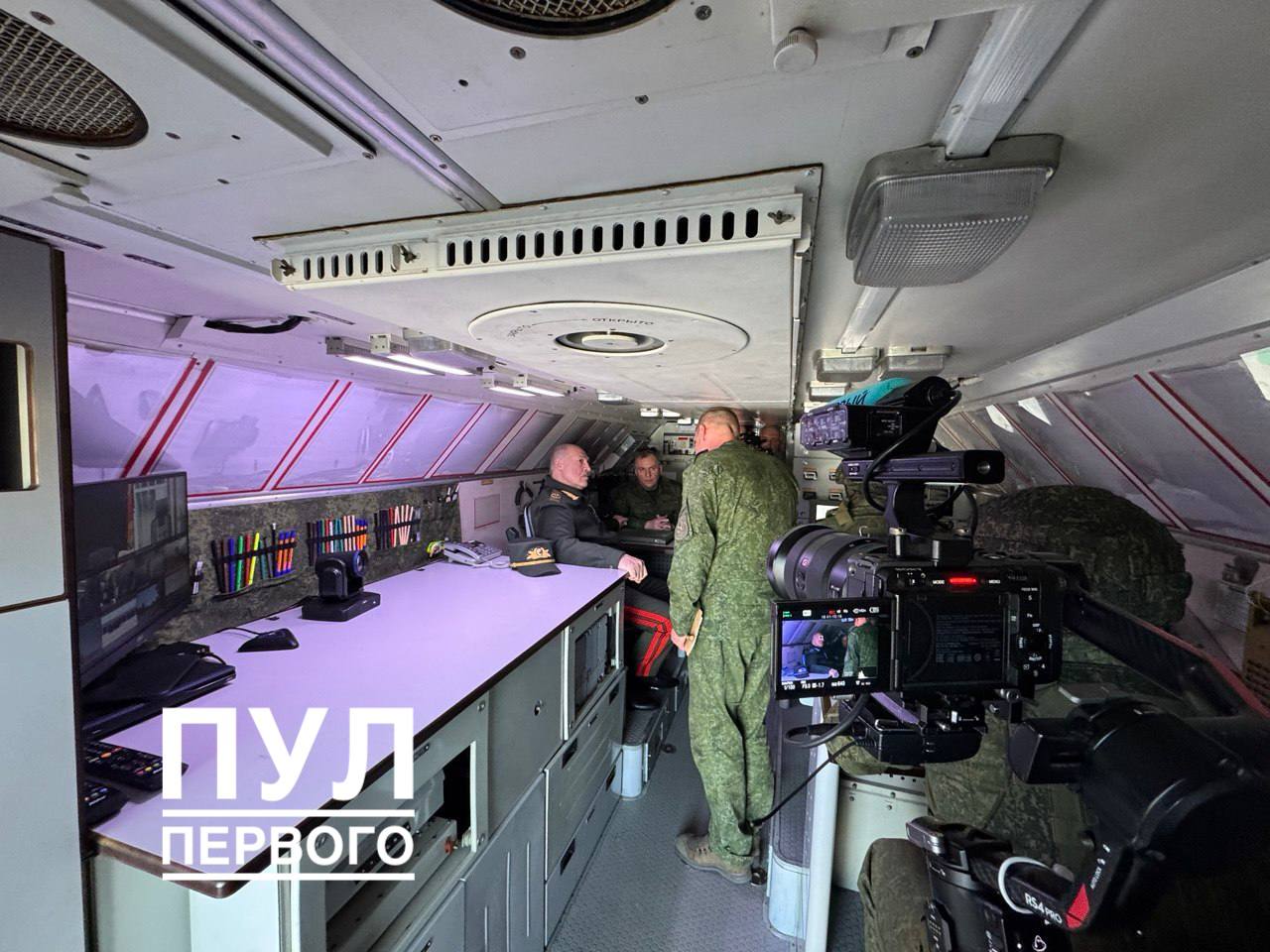 Лукашенко прилетел на ядерные учения. Ему показали электронный пуск
