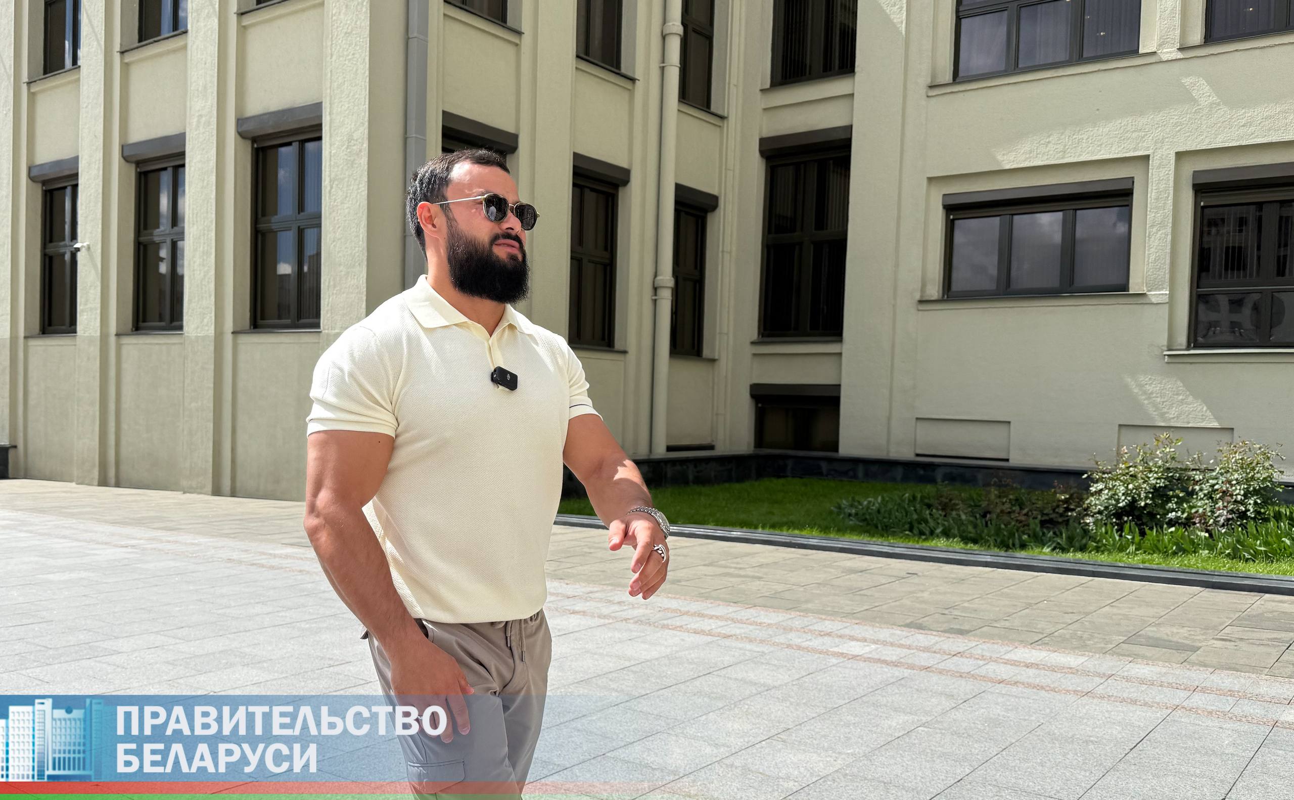 Турчин встретился с казахстанским блогером - борцом с лишним весом, который будет снимать сезон шоу в Беларуси