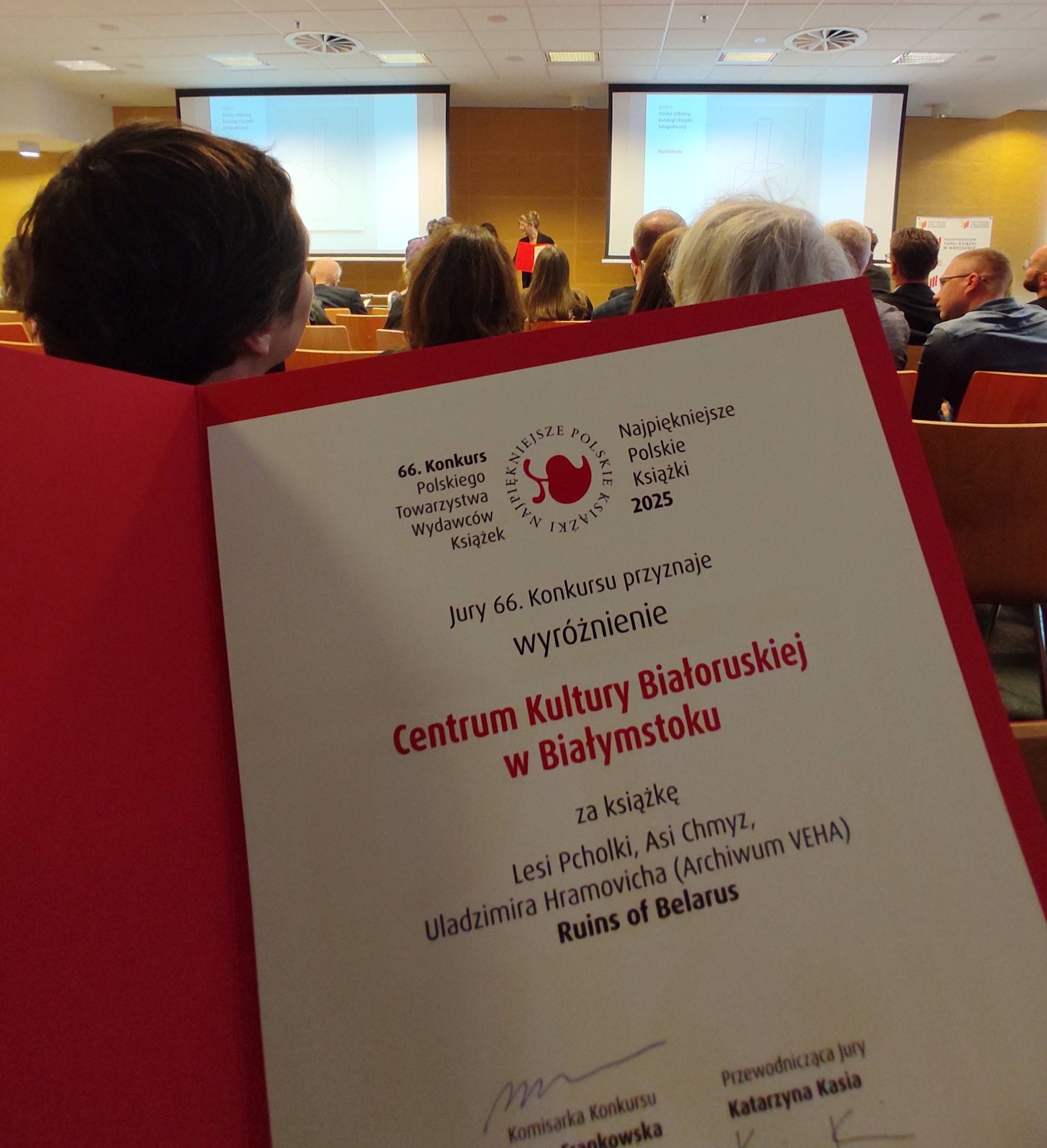 “Ruins of Belarus” Named Among Poland’s Most Beautiful Books. VEHA Archive Project Receives Prestigious Award in Warsaw
