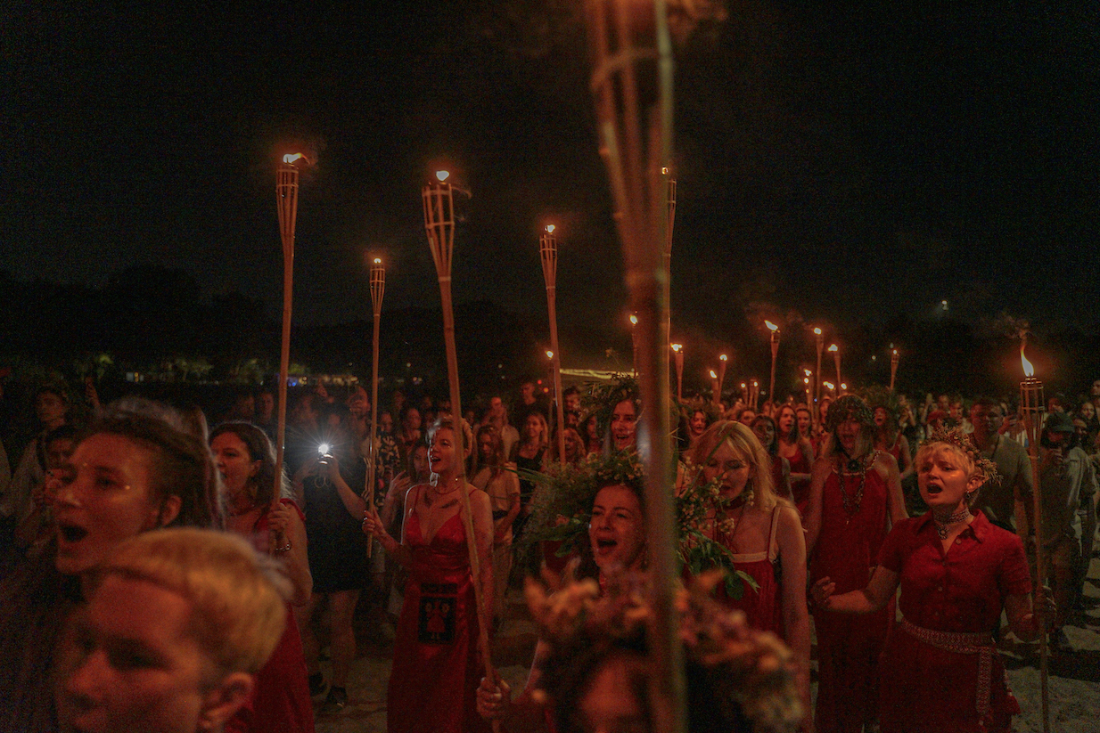 Паганскі вайб у 37 градусаў спёкі: як прайшоў VARUŠNIAK. KUPALLE. Вялікі фотарэпартаж Ксеніі Галубовіч