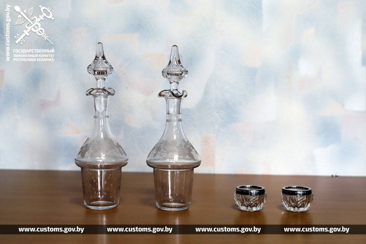 Brest Customs Officers Seize 20 Cultural Valuables From Married Couple
