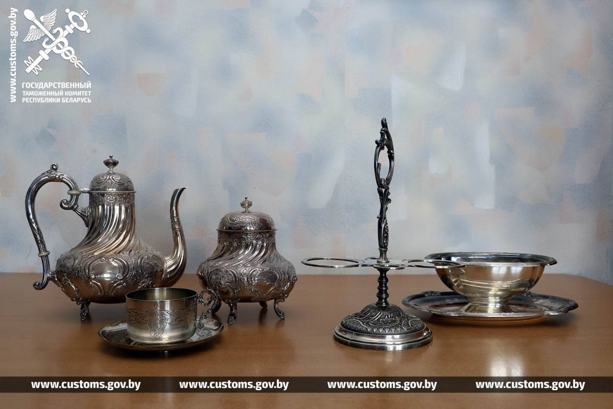 Brest Customs Officers Seize 20 Cultural Valuables From Married Couple