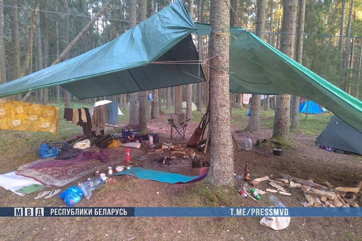 МВД подтвердило рейд на палаточный лагерь под Россонами