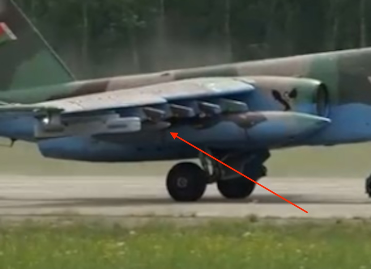 FPRI: беларусские Су-25 на «ядерных» учениях отрабатывали скорее выживание, чем применение ядерного оружия